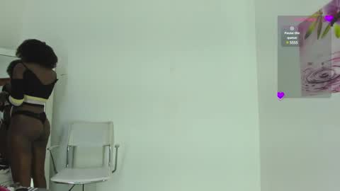 Snapshot of almasaennz chatting on December 19, 7:51 pm   online show from December 19, 7:51 pm