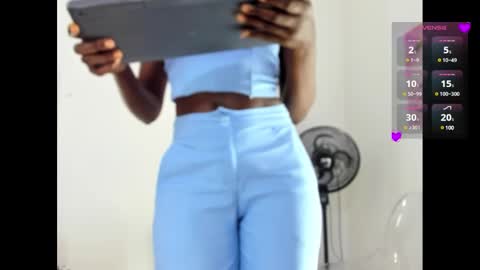 Snapshot of almasaennz chatting on January 13, 7:21 pm   online show from January 13, 7:21 pm