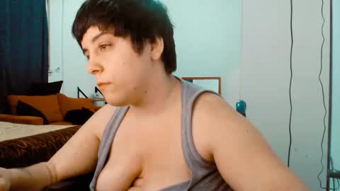 Almond online show from March 25, 11:29 pm