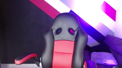 Alter  online show from February 22, 5:53 pm