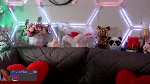 Alvuwka online show from February 13, 12:29 pm