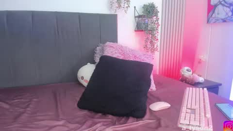 Im back 3 follow me on instagram  na misuan online show from February 12, 5:37 am