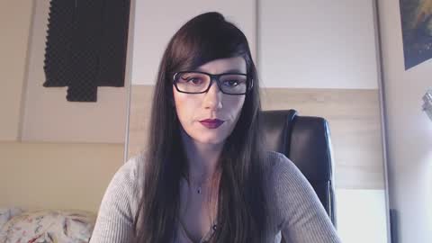 Alice online show from March 5, 1:28 pm