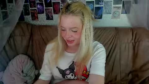 Alysa   7GMT  online show from July 24, 5:22 pm