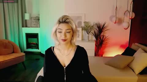 Snapshot of alysiasun chatting on October 7, 2:10 pm Alysia online show from October 7, 2:10 pm