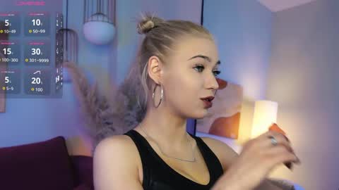 Alysia online show from April 25, 9:23 pm