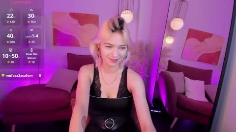 Alysia online show from November 7, 2:11 pm