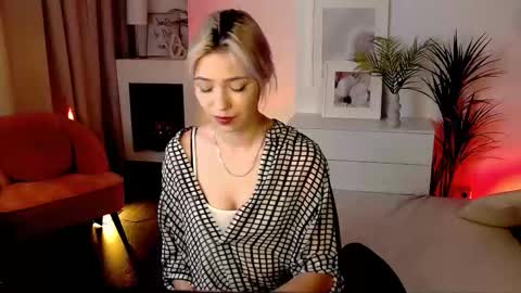 Snapshot of alysiasun chatting on September 30, 2:12 pm Alysia online show from September 30, 2:12 pm