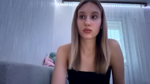 Sofi online show from April 29, 4:42 pm