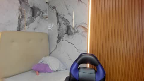  ALYSSA   online show from October 11, 8:11 pm