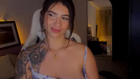 amaabily online show from November 17, 9:04 pm