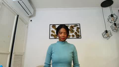 Snapshot of amaia_baez chatting on February 1, 7:23 pm AMAIA online show from February 1, 7:23 pm