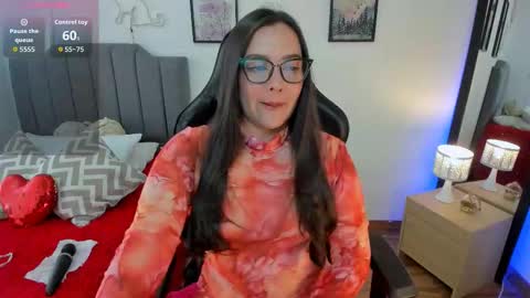 Hi Im AmaiaHelp me reach 100 likes online show from February 23, 7:13 pm