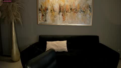 Amalia cruss online show from December 19, 8:23 pm