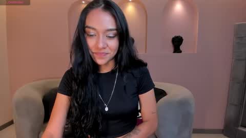 Amalia cruss online show from January 13, 8:13 pm