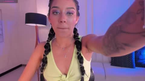 Amalia cruss online show from October 2, 8:58 pm