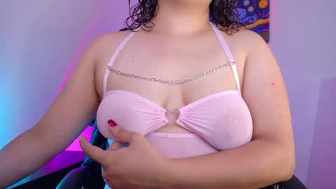 Amalia Im Back See you soon this January 7 at 10 pm Colombia time online show from May 5, 8:01 pm
