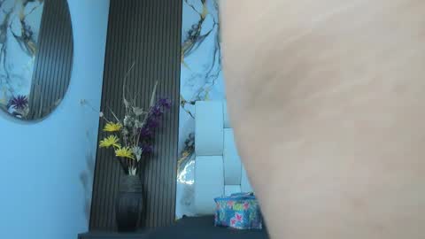 amanda29_ online show from March 21, 7:08 pm