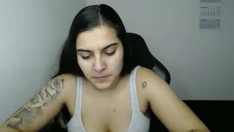 The queen of the biceps  online show from February 3, 4:56 pm