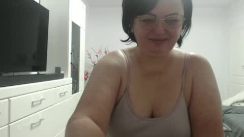 Snapshot of amandamuller1982 chatting on January 14, 5:19 am Anda online show from January 14, 5:19 am