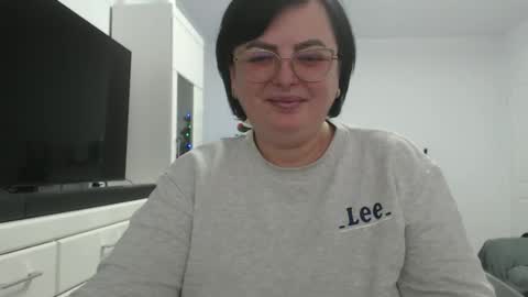 Snapshot of amandamuller1982 chatting on December 27, 11:17 am Anda online show from December 27, 11:17 am