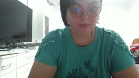 Snapshot of amandamuller1982 chatting on October 12, 7:49 pm Anda online show from October 12, 7:49 pm