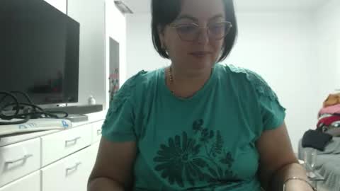 Snapshot of amandamuller1982 chatting on October 10, 11:20 pm Anda online show from October 10, 11:20 pm