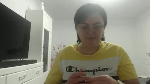 Snapshot of amandamuller1982 chatting on February 5, 1:47 am Anda online show from February 5, 1:47 am