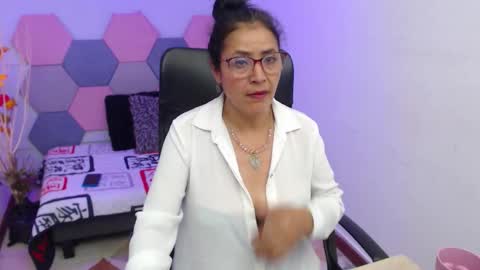 amandapeet online show from November 6, 9:32 pm