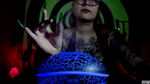 Goddess Amanita online show from April 18, 8:28 am