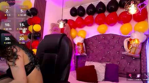 amara_davis1 online show from September 29, 3:44 am