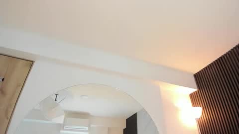 Amara online show from November 10, 6:36 pm