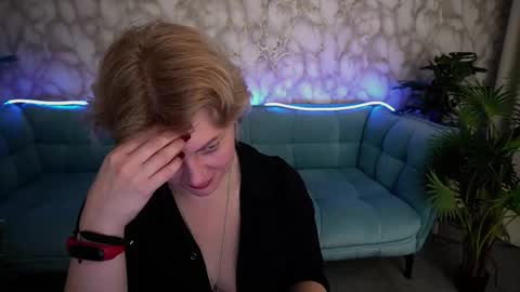 Sofia online show from November 21, 8:33 pm