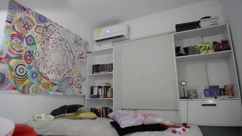 Susan online show from November 9, 10:49 pm