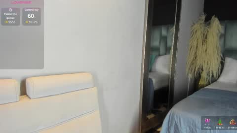 Snapshot of amarettho chatting on February 21, 12:06 pm Emily online show from February 21, 12:06 pm