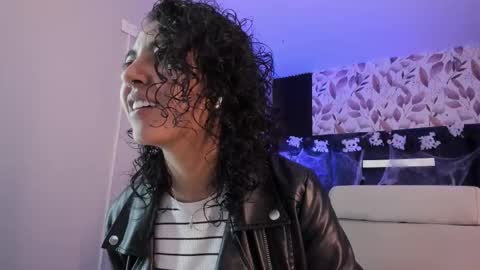 Emily online show from October 27, 12:44 pm