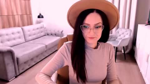 Izza online show from November 28, 12:52 pm