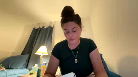 amazonnnnn33 online show from May 24, 2:43 am