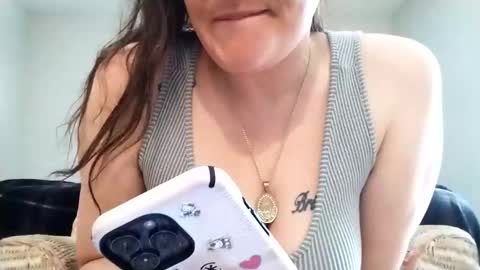 amazonnnnn33 online show from February 16, 6:52 pm