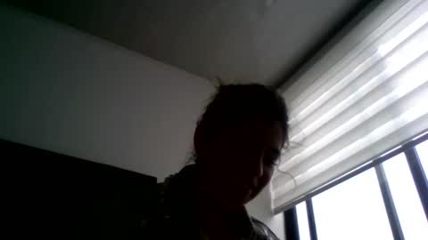 ambar_cortes online show from February 16, 6:52 pm