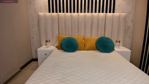 Ambar  online show from April 3, 11:41 am