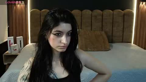 AMBAR LEE online show from June 14, 12:05 pm