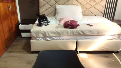 Ambar Ross online show from January 13, 7:42 pm