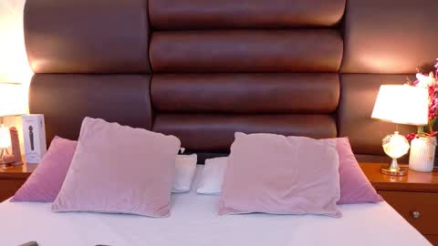 AmbarSantany  online show from March 7, 1:34 am