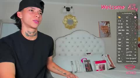 Amber  online show from February 9, 4:42 pm