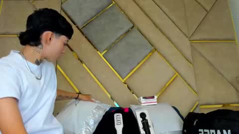 Amber  online show from October 19, 5:26 pm