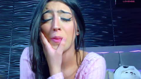 Snapshot of amber_bull chatting on October 17, 12:08 pm amber_bull online show from October 17, 12:08 pm