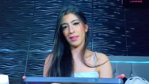 Snapshot of amber_bull chatting on September 23, 12:25 pm amber_bull online show from September 23, 12:25 pm