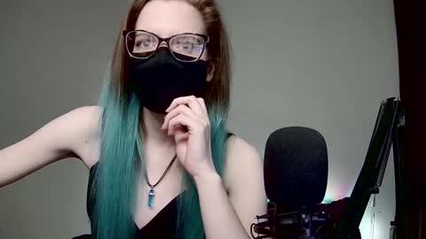 Snapshot of amber_candyfloss chatting on February 1, 11:58 pm Amber non-nude model online show from February 1, 11:58 pm