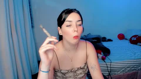 amber online show from December 14, 8:40 pm